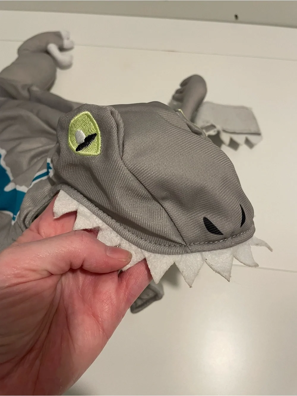 Retriever Brand Dog Size XS Gray & Teal Dinosaur Raptor Costume